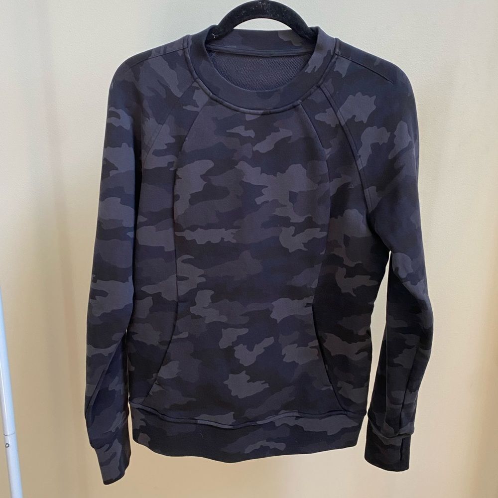 Lululemon Scuba crewneck sweatshirt Heritage 365 Camo Deep Coal Multi